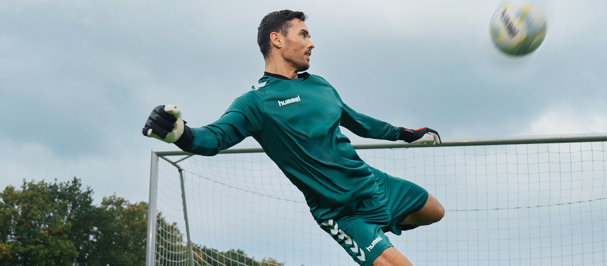 Hummel sportswear best sale